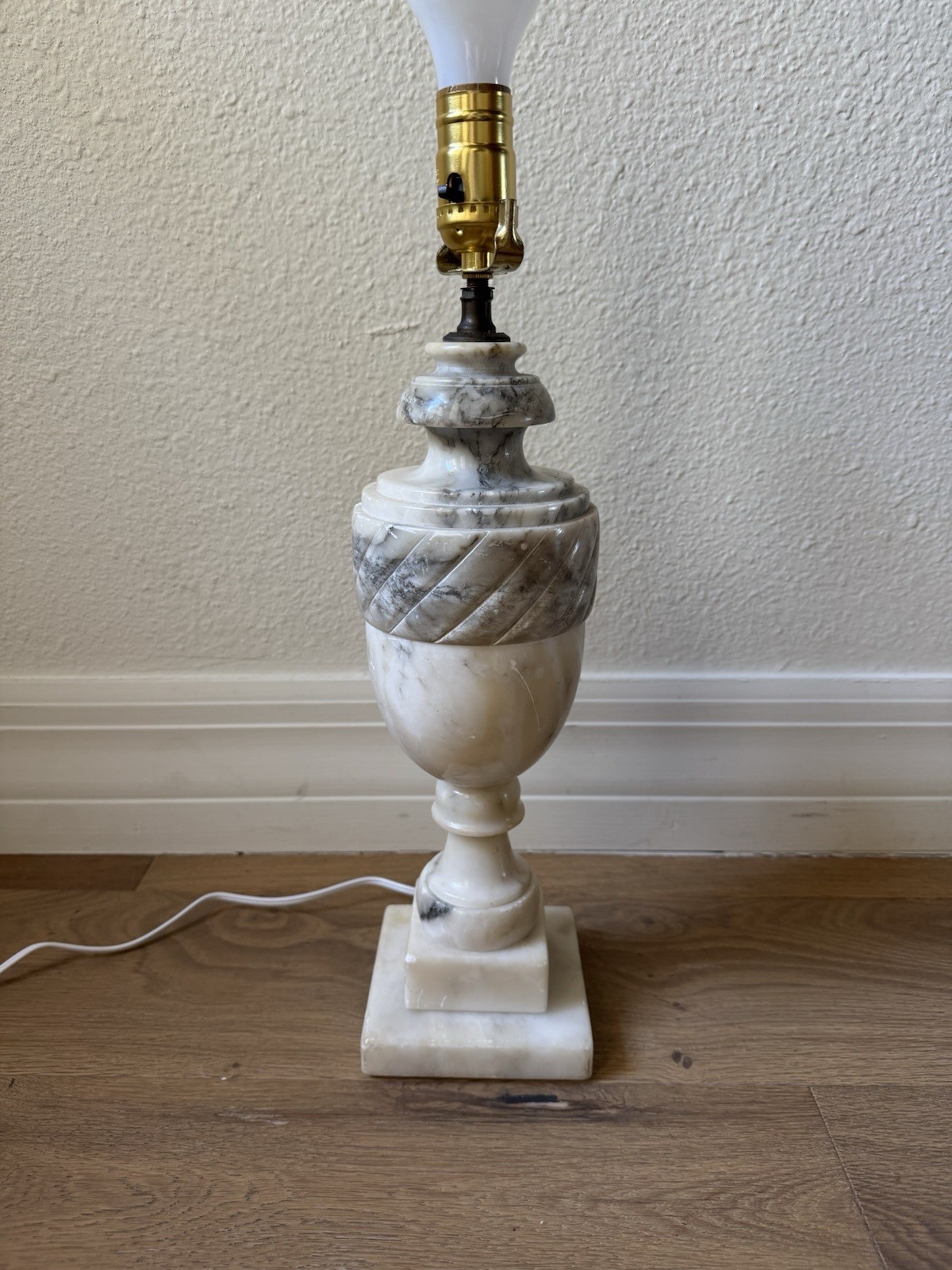 Vintage Carved Alabaster Urn Table Lamp 18\