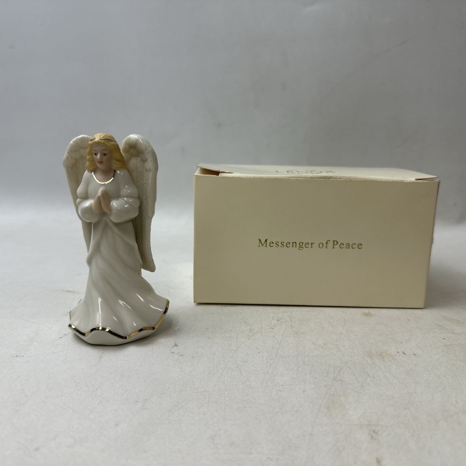 Lenox Messenger Of Peace Angel Figurine Blonde Gold Trim With Box