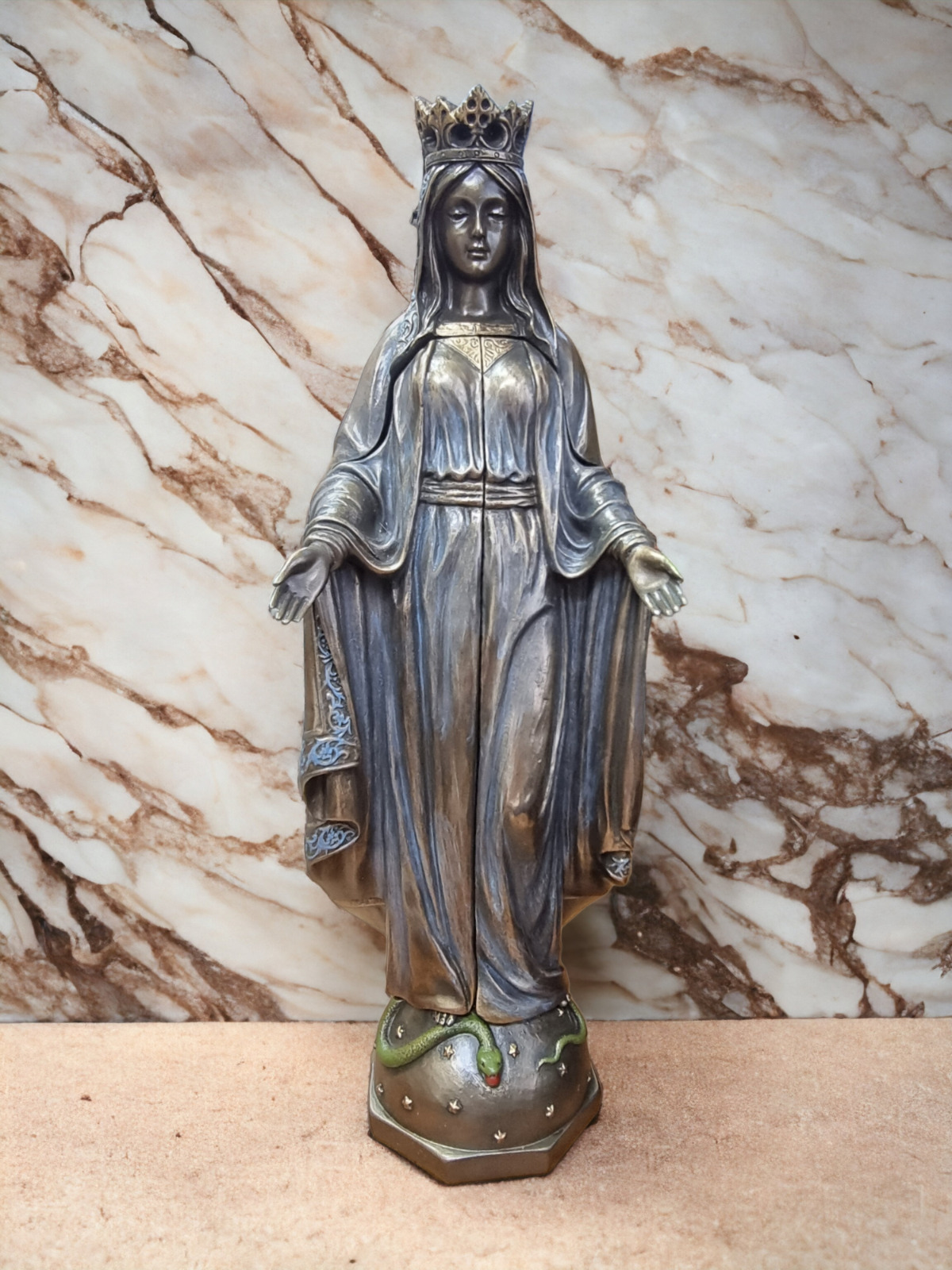 28 CM bronze virgin mary statue from the holy land
