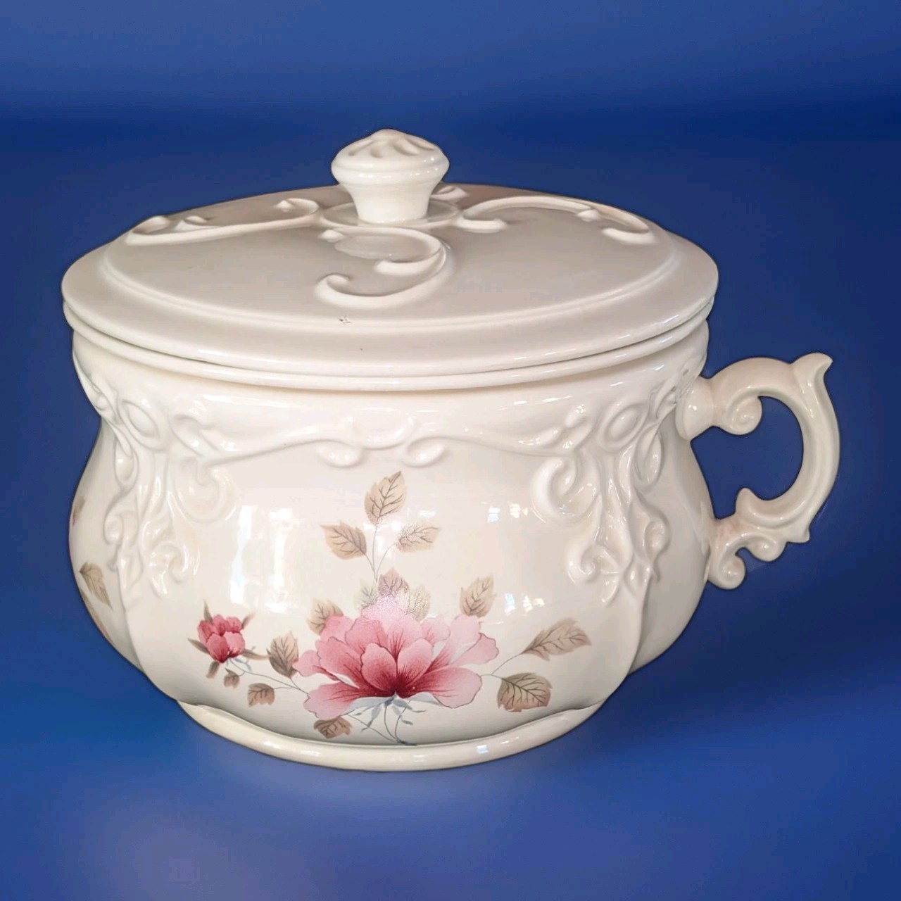 Vintage Arnel's  Chamber Pot 3 Piece Bowl/Cover/Lid 1970's Pink Floral Design 