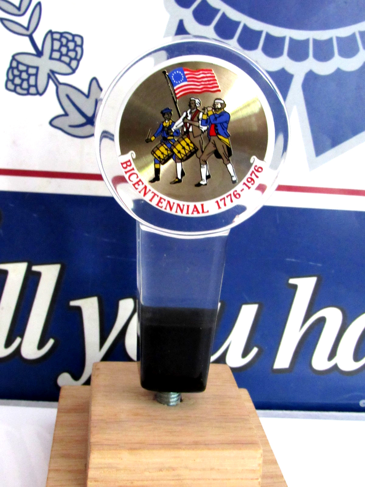 Bicentennial 1776 - 1976 Lucite Tap Handle Rare VERY COOL Excellent (FALSTAFF?)