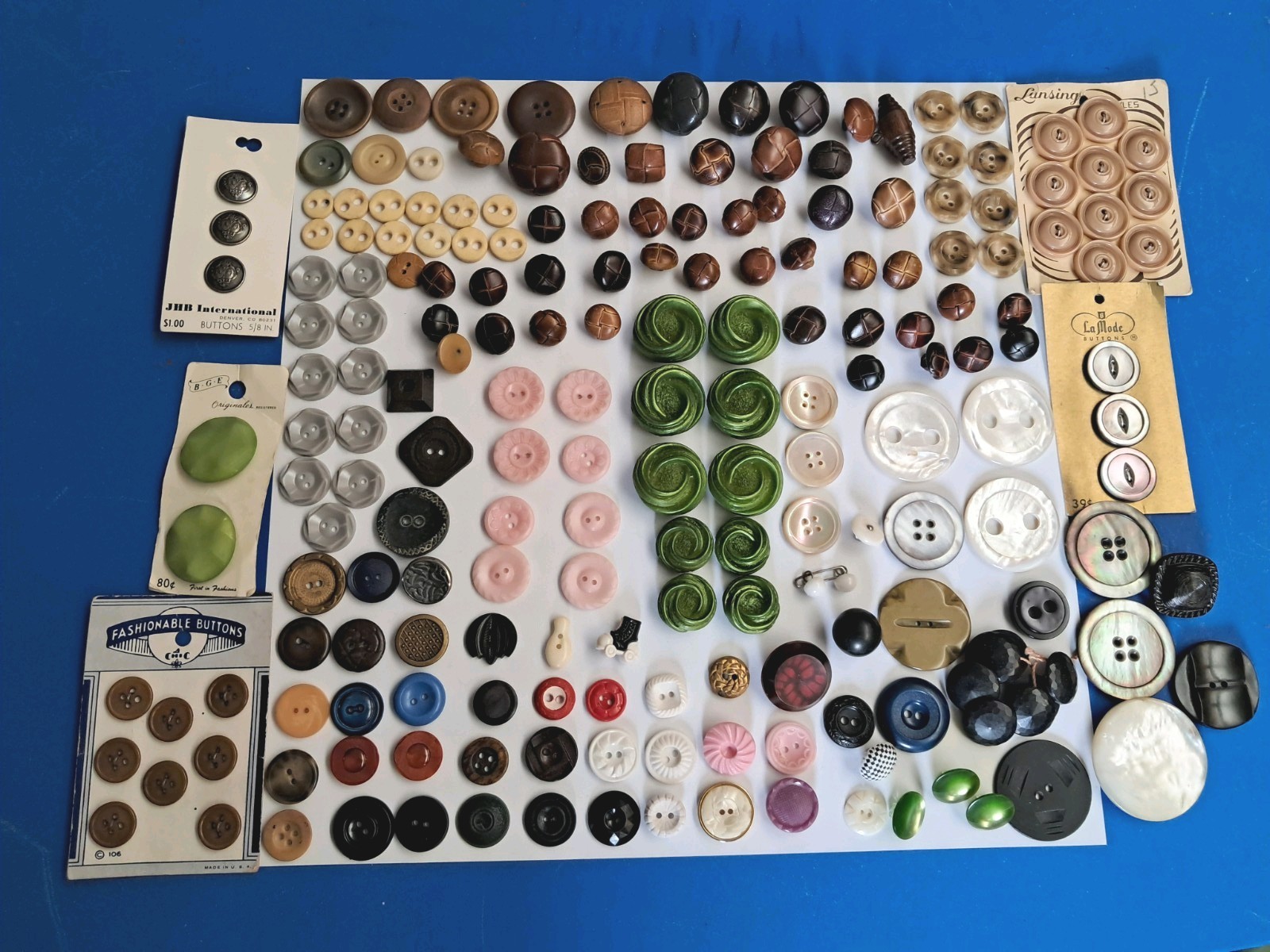 Vintage Button Lot Some On Cards