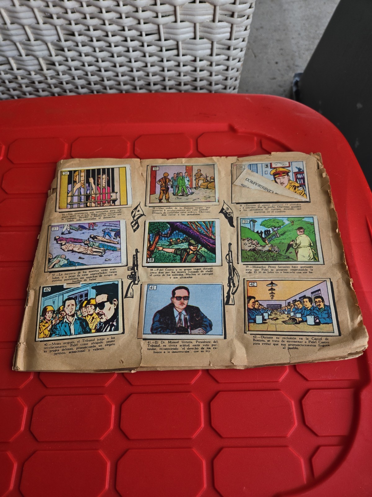BOOK CUBAN REVOLUTION 1959 CARD ALBUM CHE FIDEL CASTRO CUBA CARDS INCOMPLETE
