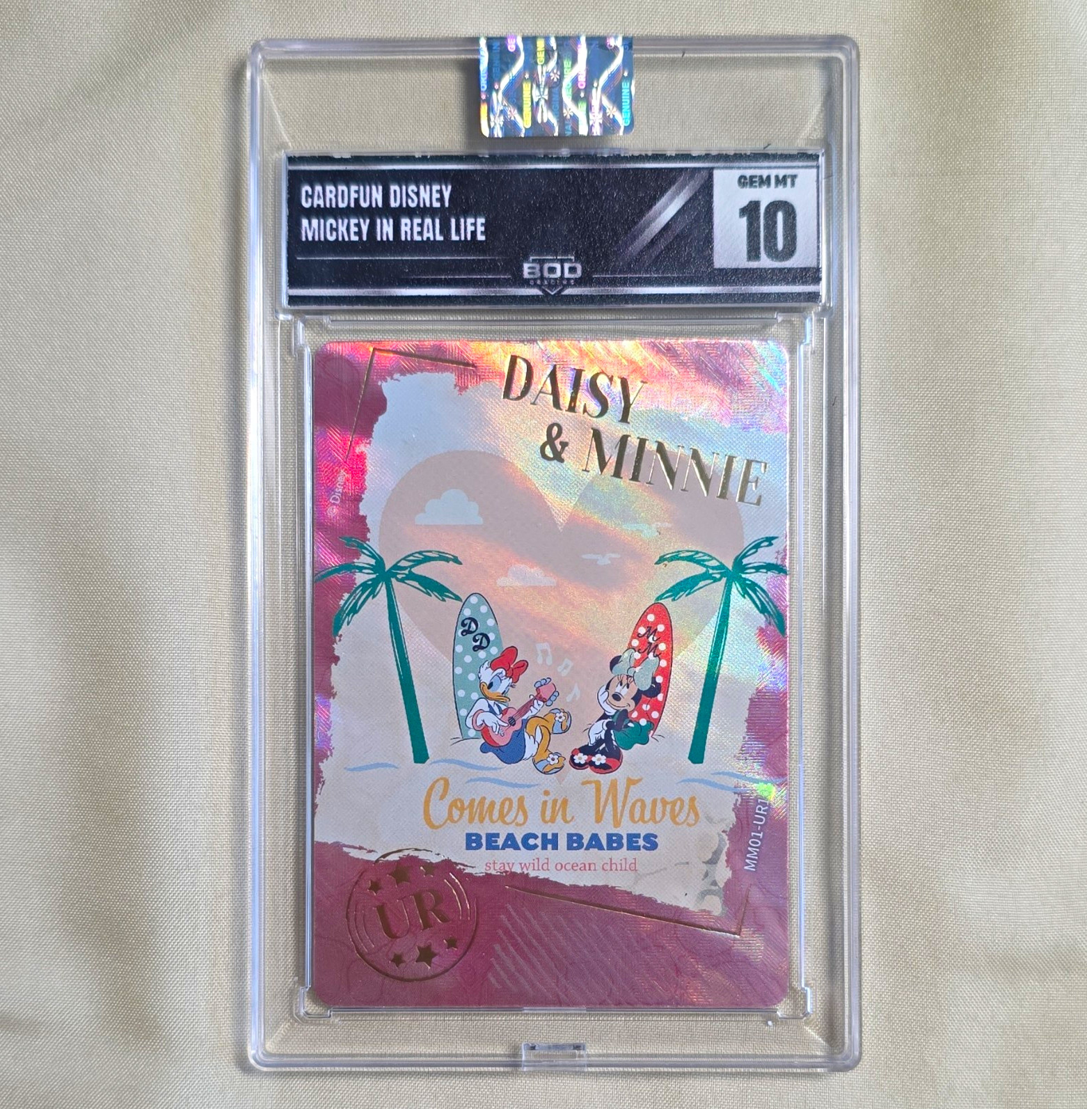 CardFun Disney Mickey in Real Life Daisy & Minnie UHR Hologram #M101-UHR