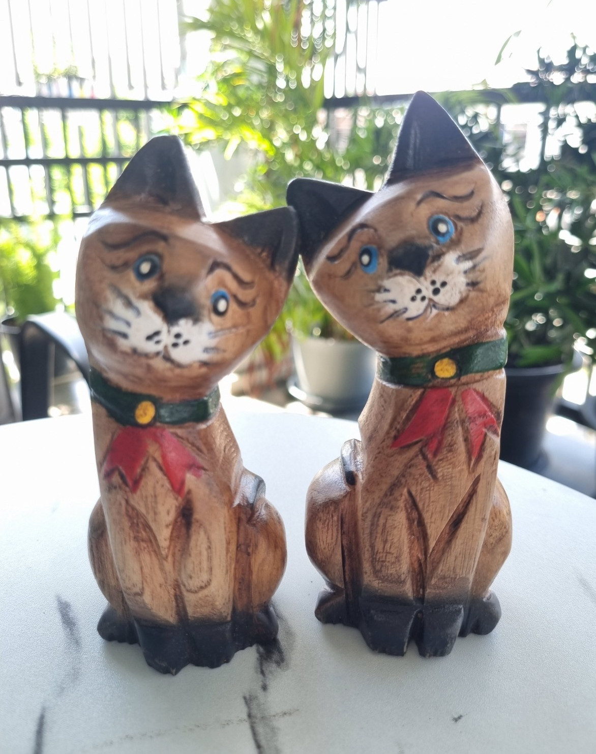 Set 2 Upright Sitting Cat Kitty Figurine Tilt Hand Carved Painted Wood Decor 6\