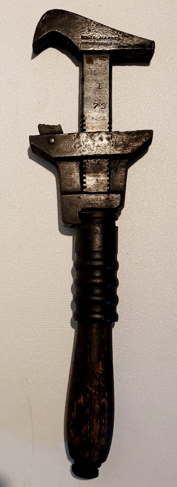 ANTIQUE BEMIS & CALL H&T CO COMB PIPE WRENCH--15\