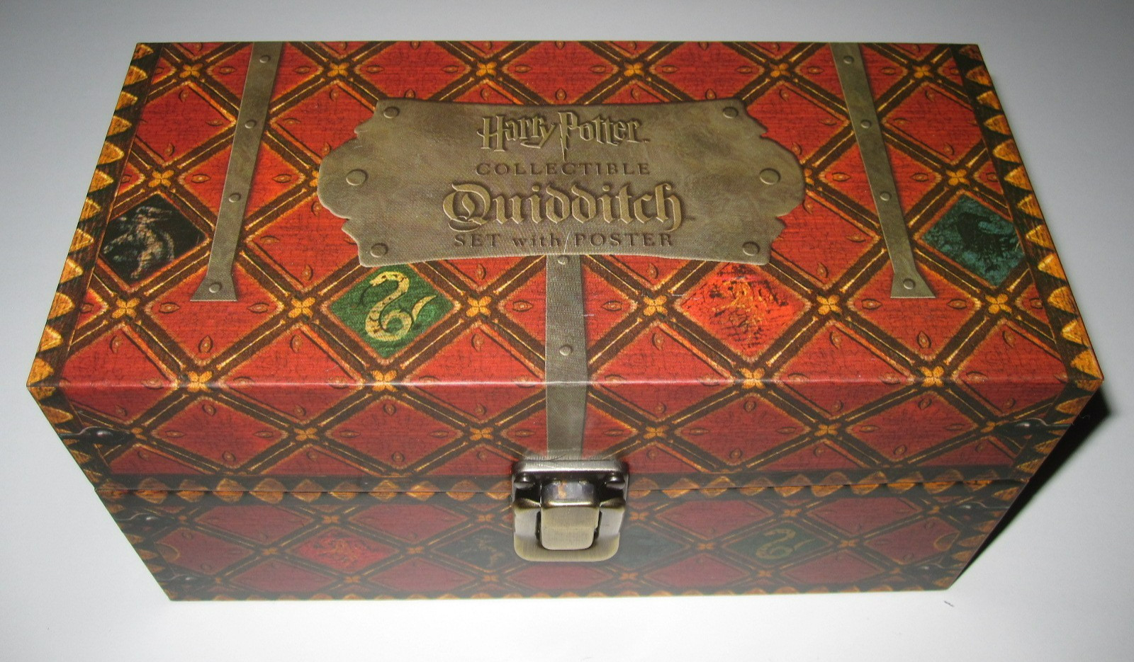 Harry Potter Collectible Quidditch Set Trunk & Poster Included
