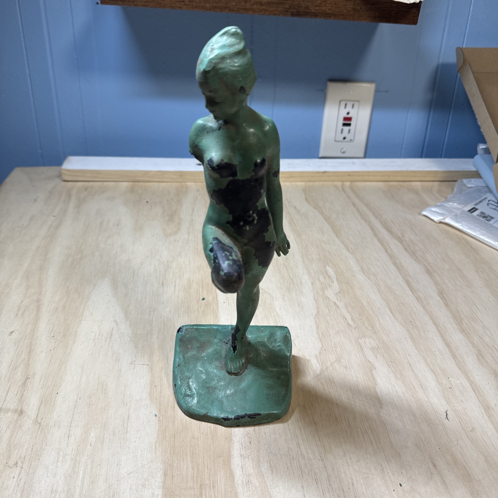 ANTIQUE RONSON Verdi Gras ART DECO NUDE WOMAN IRON METAL STATUE BOOKEN