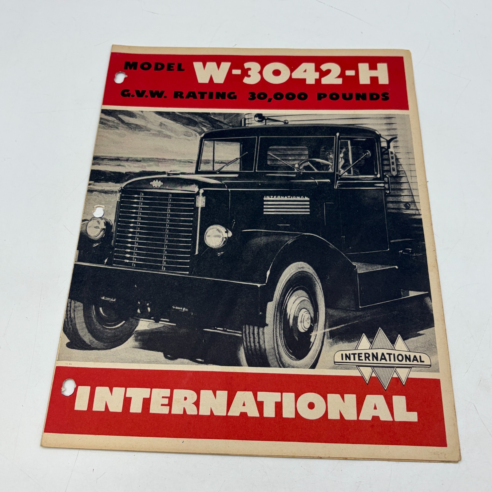 1940 International Harvester W-3042-H Western Model Truck Sales Brochure IH