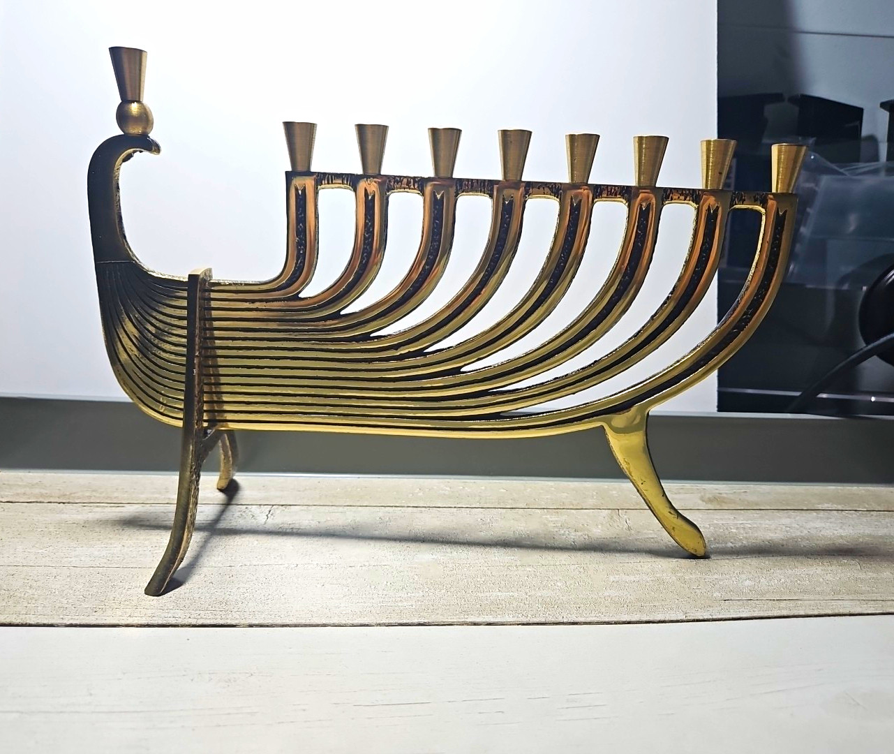 Vintage Israel Hen Holon/Chen Cholon Solid Brass Hanukkah Menorah