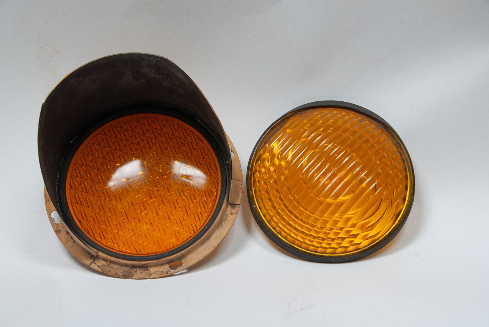 PAIR  Kopp Glass Defusing Traffic Light  Signal Lens & Lens Shade RDL No. 43