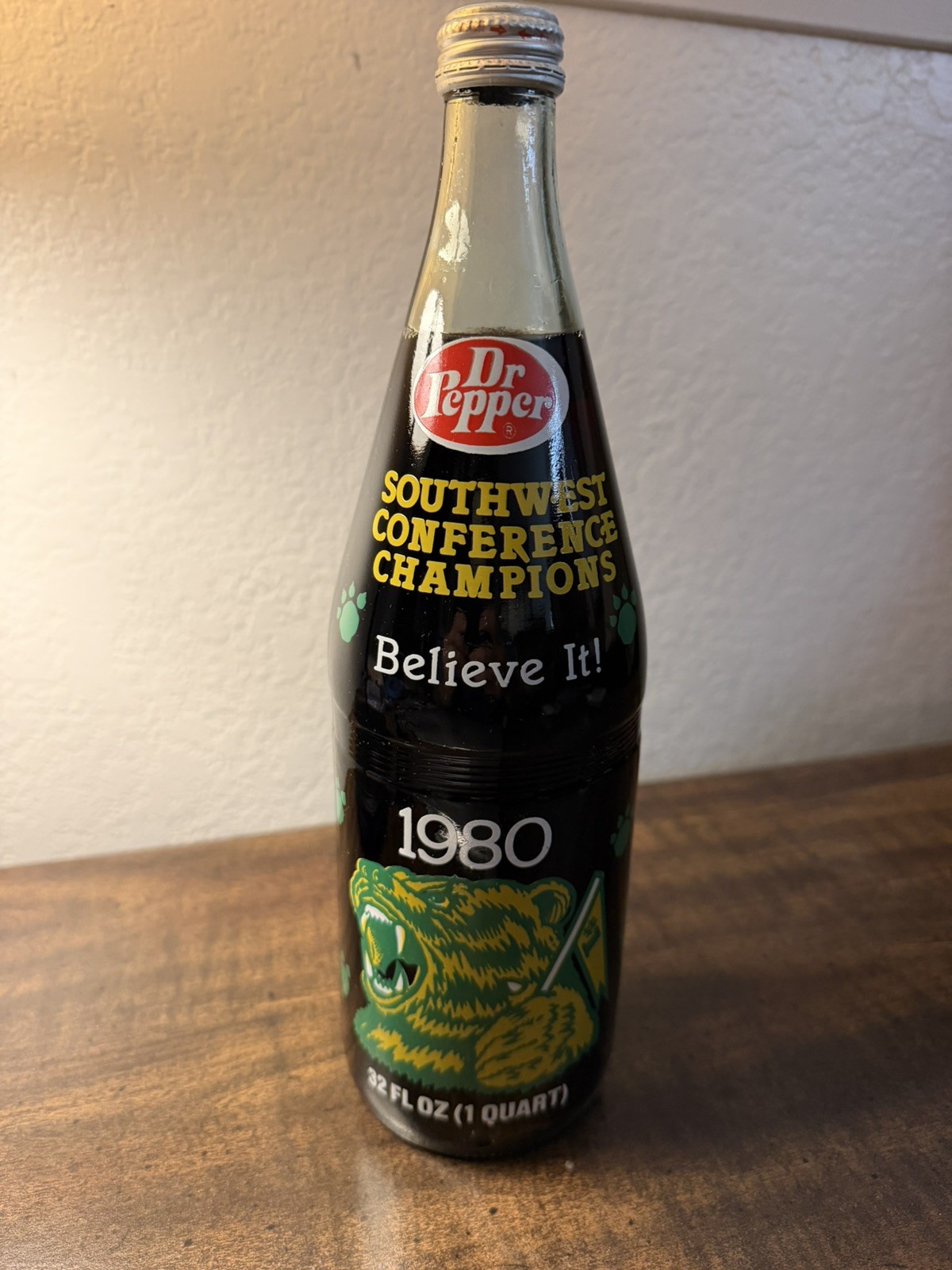 NEVER OPENED Vintage 1980/81 Dr. Pepper 32 Oz Baylor University Champs 