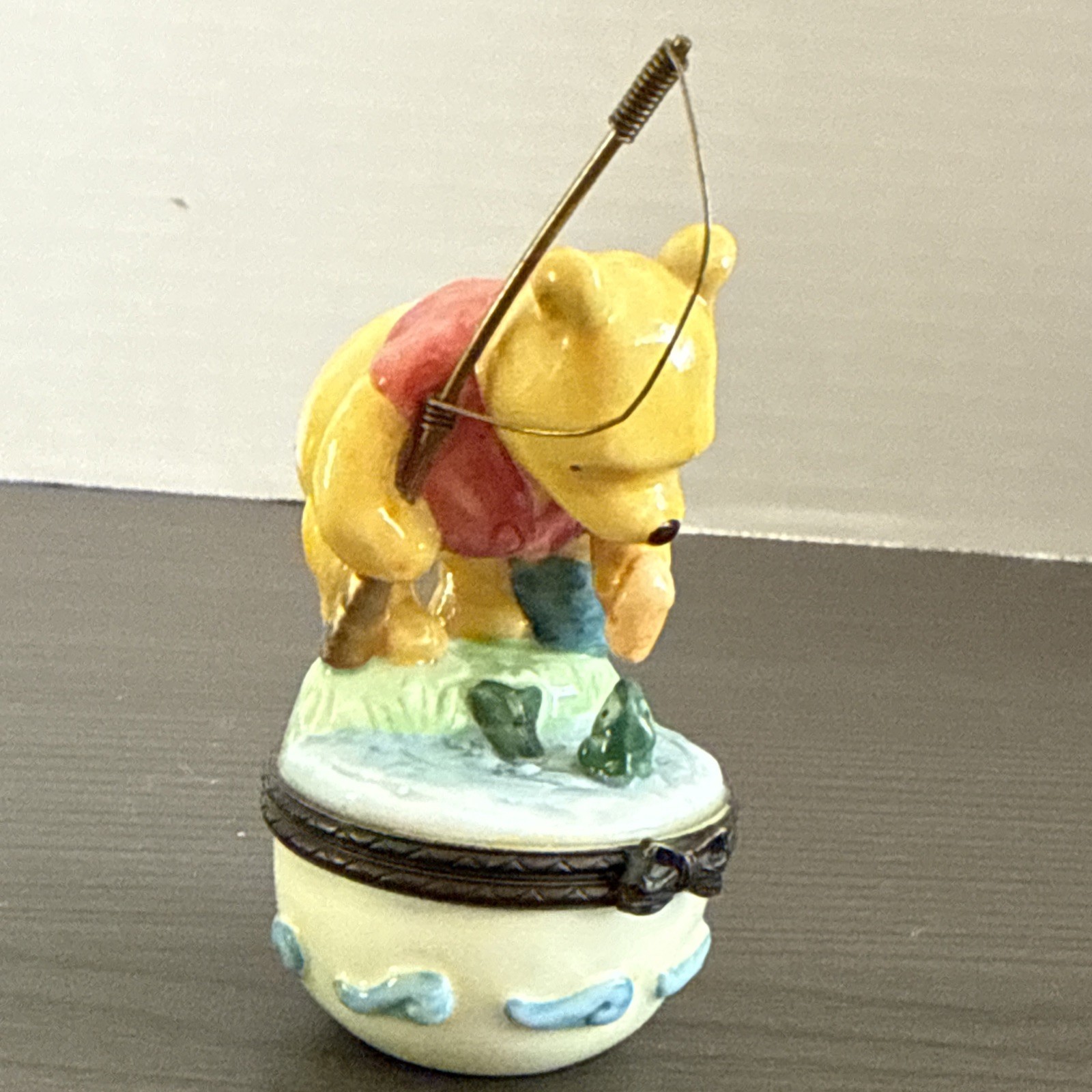 Disney Figurine Winnie the Pooh Fishing Trinket Box 3 \