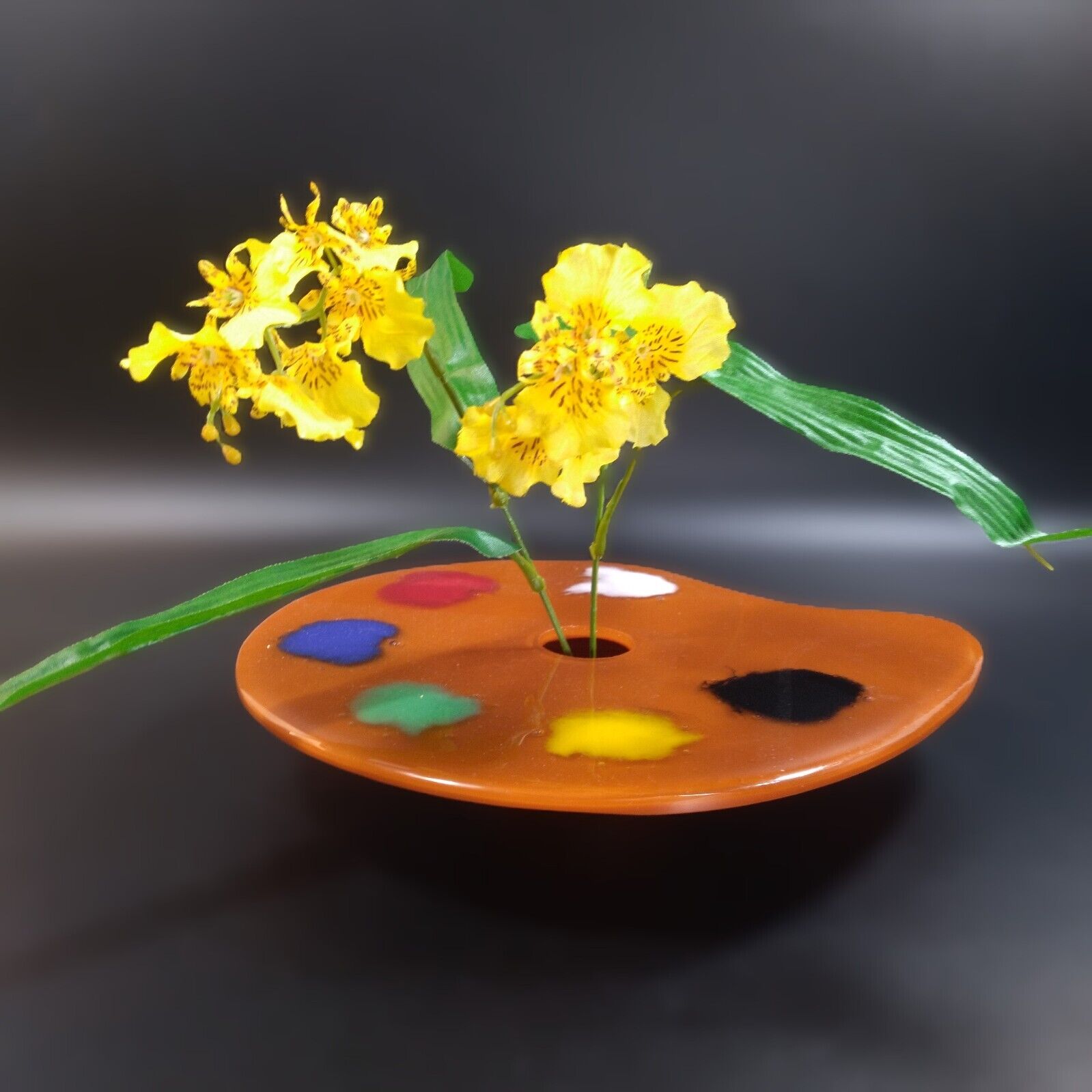 Art Glass Paint Palette with Japanese Ikebana Pin Frog Vase 10\
