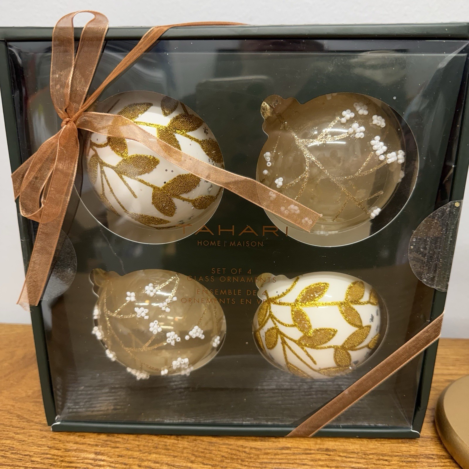 Tahari Home Set 4 Gold/Ivory Sparkle Glitter Glass Christmas Ornaments Luxury 3\