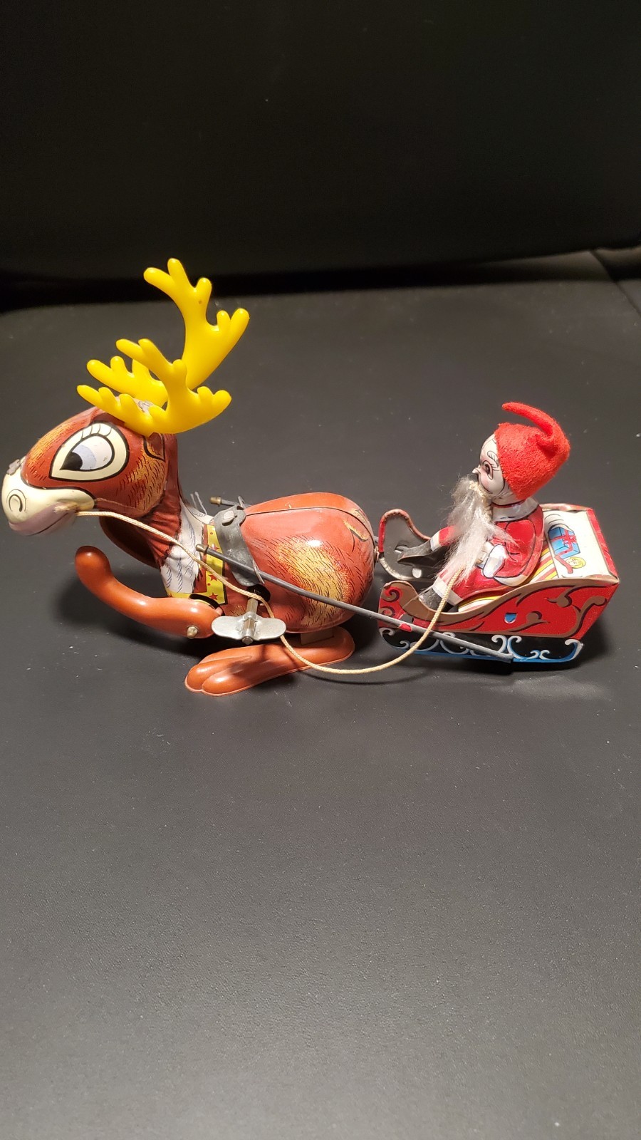 Santa & Reindeer Wind-Up Vintage Christmas Toy – 1950s-1960s Japan Santa & Reindeer Wind-Up Vintage Christmas Toy – 1950s-1960s Japan