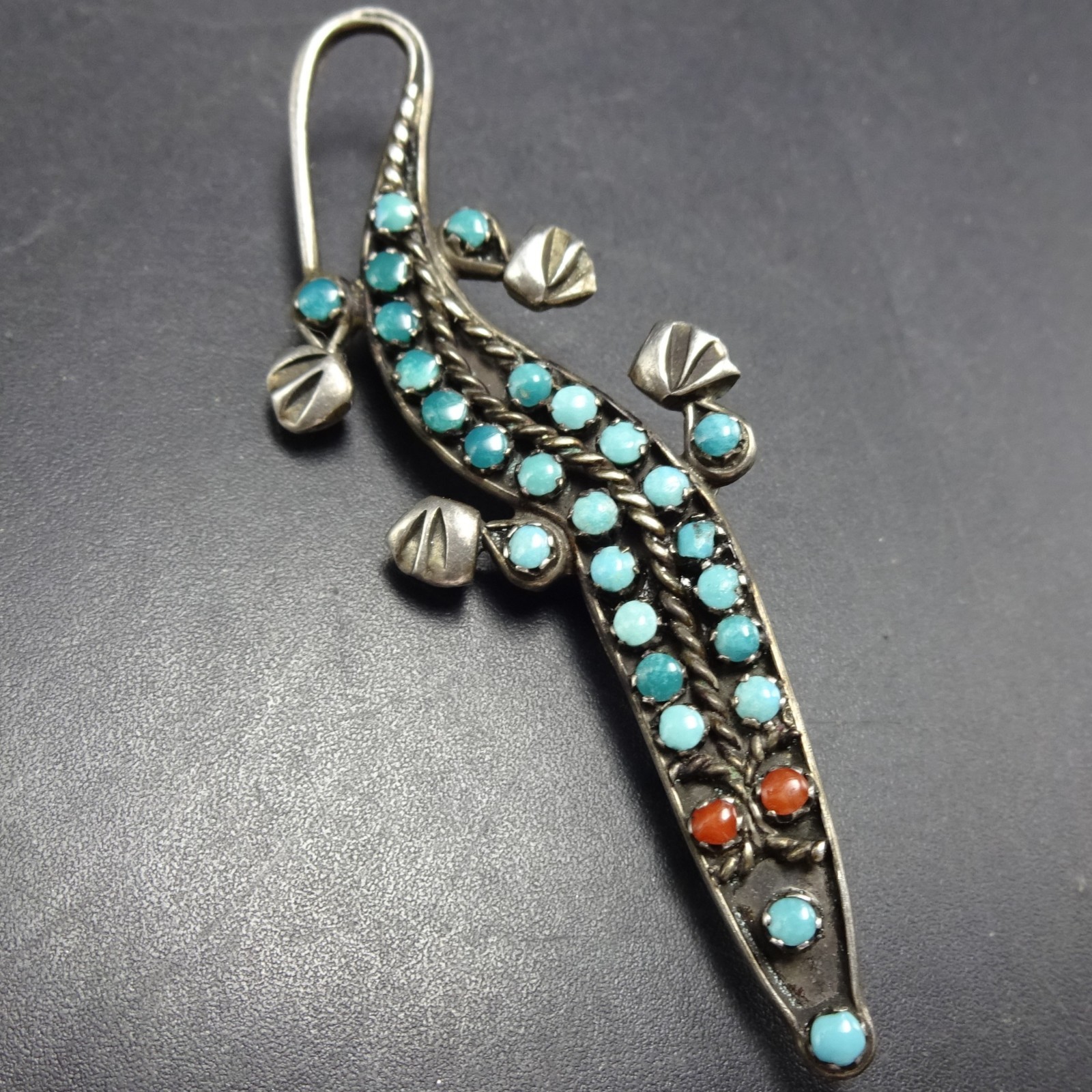 Signed Vintage HUSTITO Zuni CORAL TURQUOISE Petit Point LIZARD PIN/PENDANT