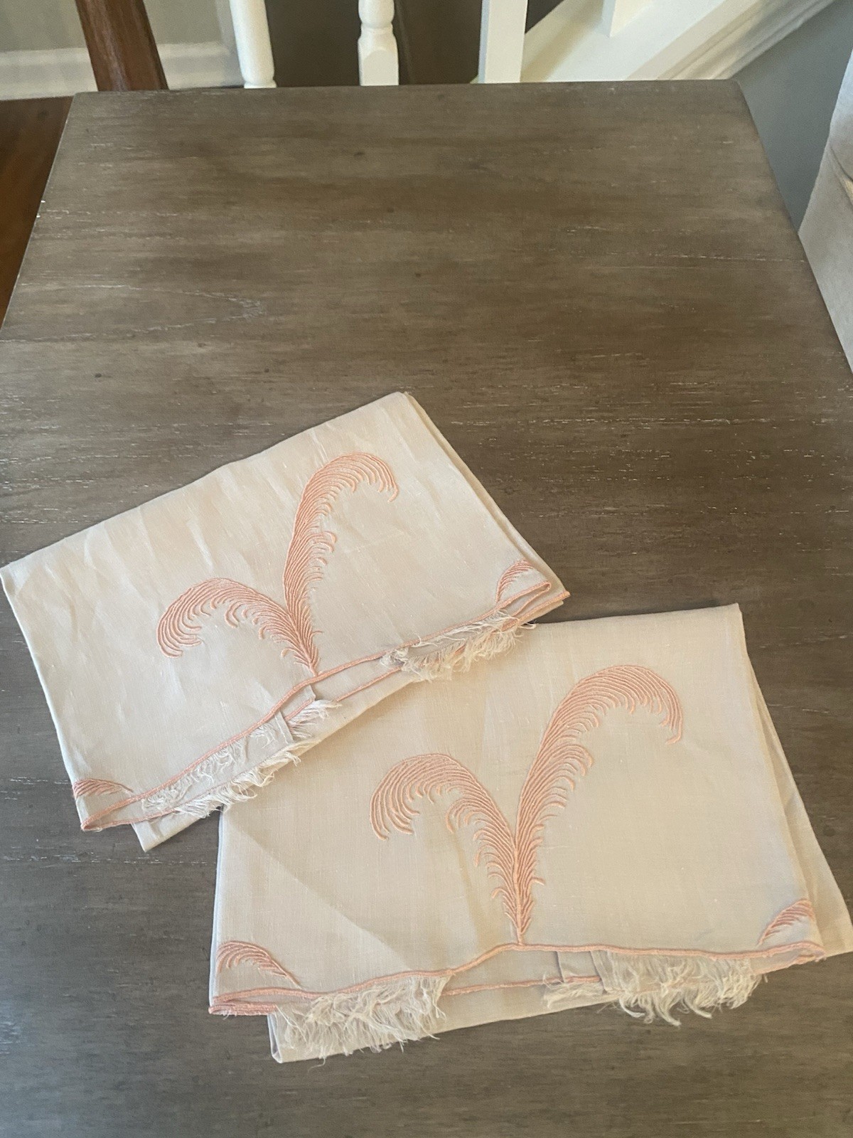 2 MARGHAB MADEIRA LINEN FINGER TIP GUEST TOWELS, \