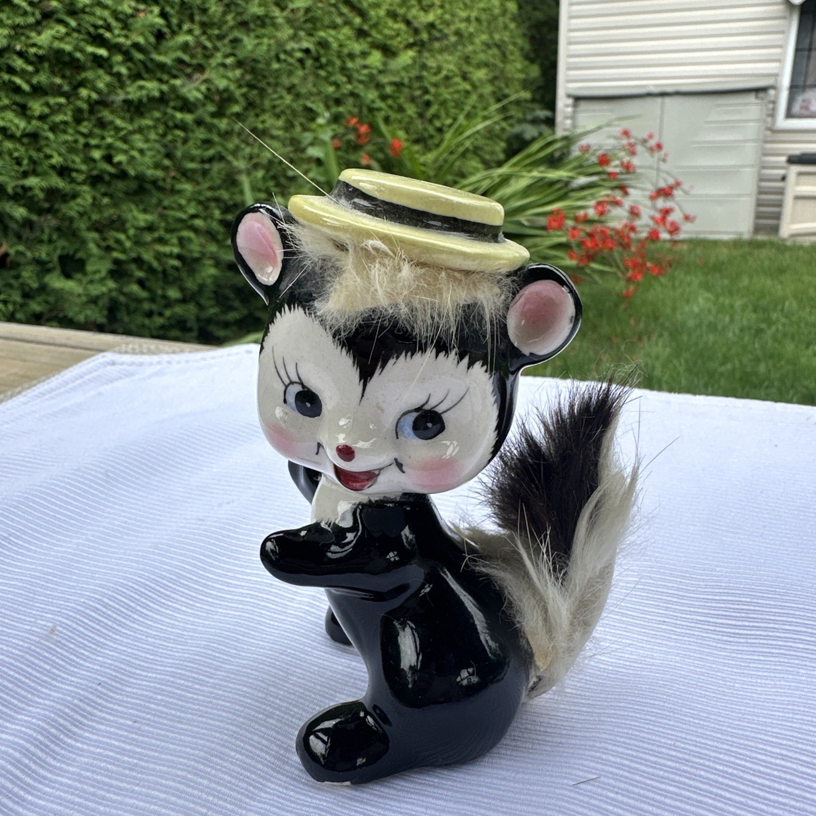 1950s Kitsch Anthropomorphic Skunk with hat and fur tail Ceramic Figurine Japan 