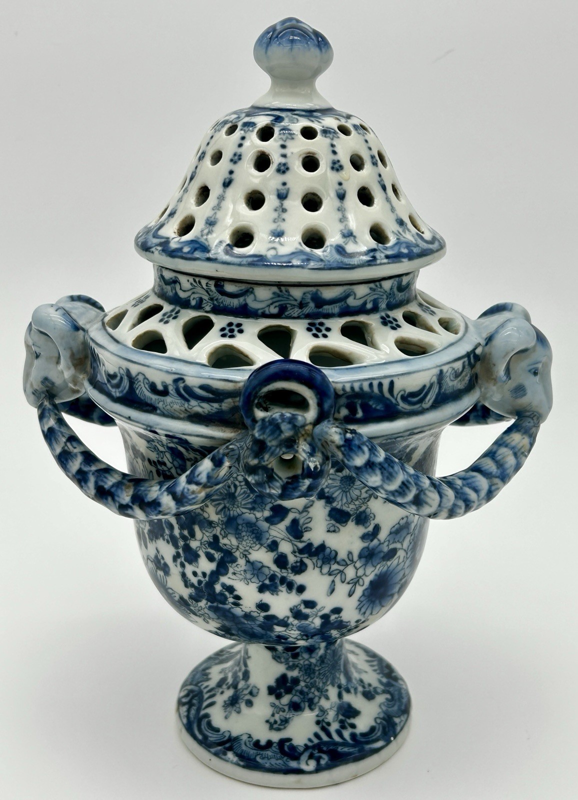 Vintage Chinese Yong Sheng Tang Zhi Blue White Ram Head Porcelain Vase