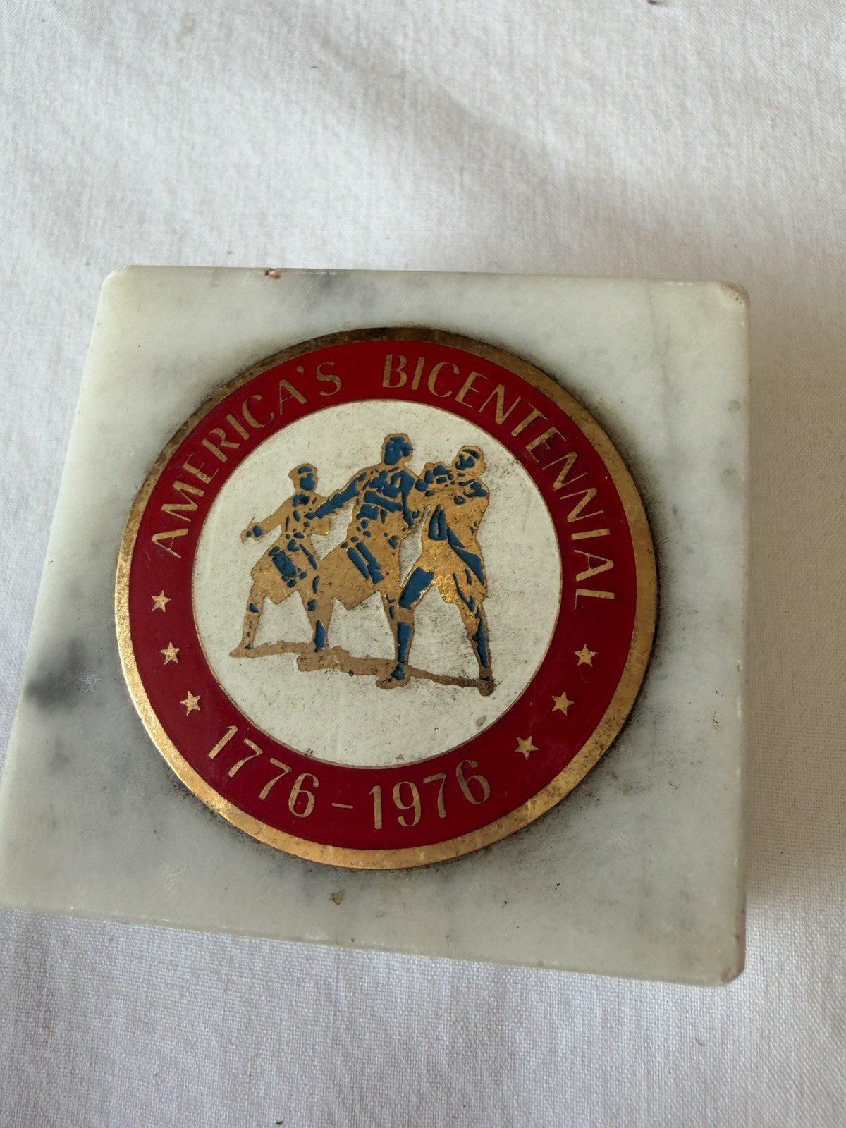 Vintage 1976 United States Bicentennial commemorative marble paperweight Vintage 1976 United States Bicentennial commemorative marble paperweight