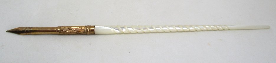 JB DAVIS Mother of Pearl Dip Pen w 10K Nib and GP Collar 5 7/8” lot 47k1 JB DAVIS Mother of Pearl Dip Pen w 10K Nib and GP Collar 5 7/8” lot 47k1