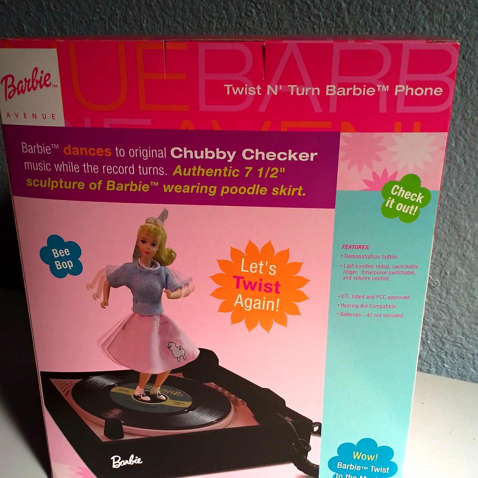 Barbie Avenue Twist N\' Turn Barbie Phone Musical Animated Phone