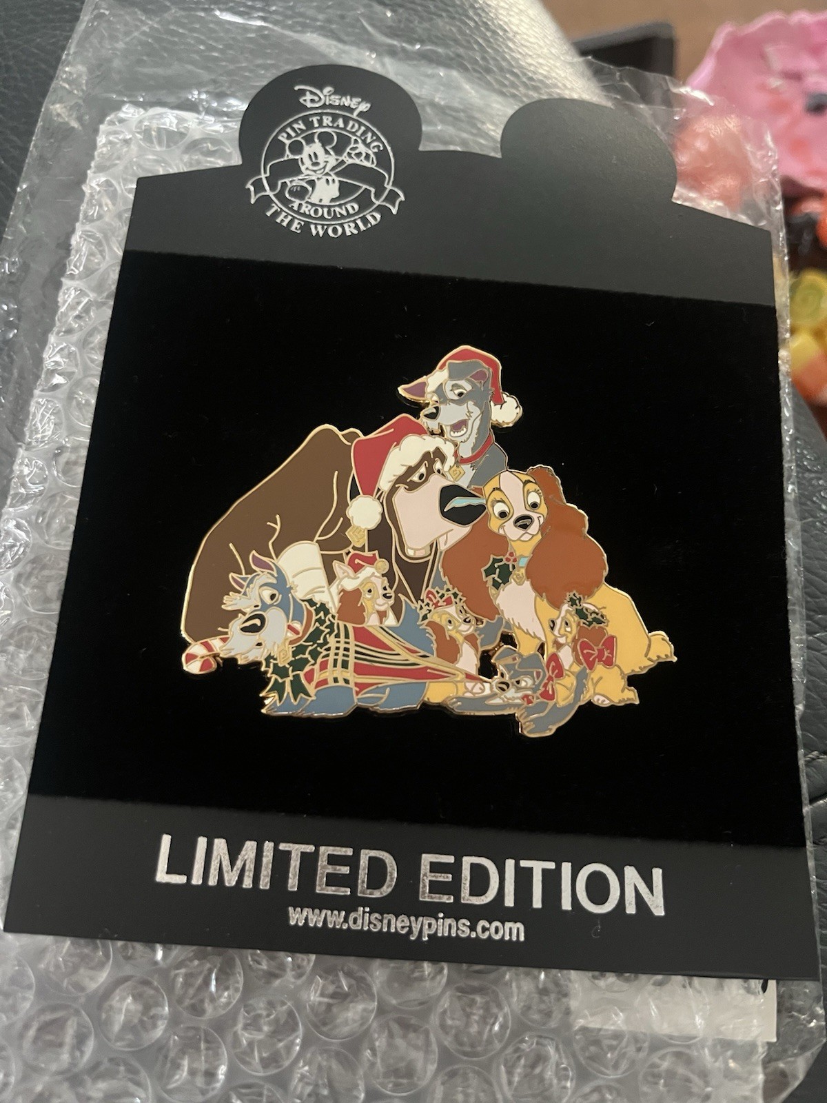 JUMBO Disney Shopping Lady & the Tramp Christmas Holiday Pin LE 300 Rare 2009 JUMBO Disney Shopping Lady & the Tramp Christmas Holiday Pin LE 300 Rare 2009