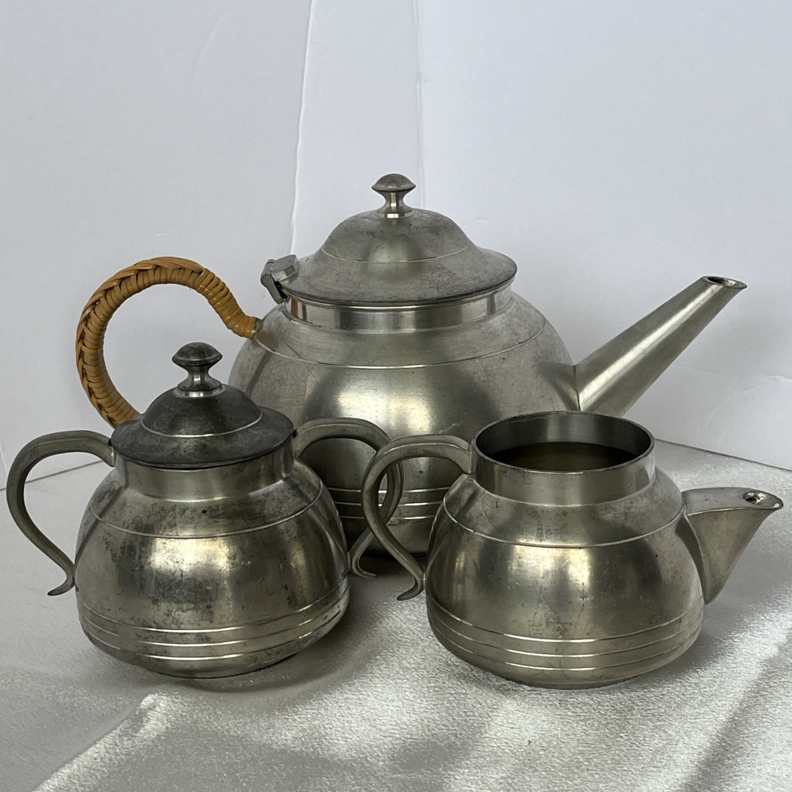 Selangor Pewter 3-Piece Tea Set Pre 1992 Selangor Pewter 3-Piece Tea Set Pre 1992
