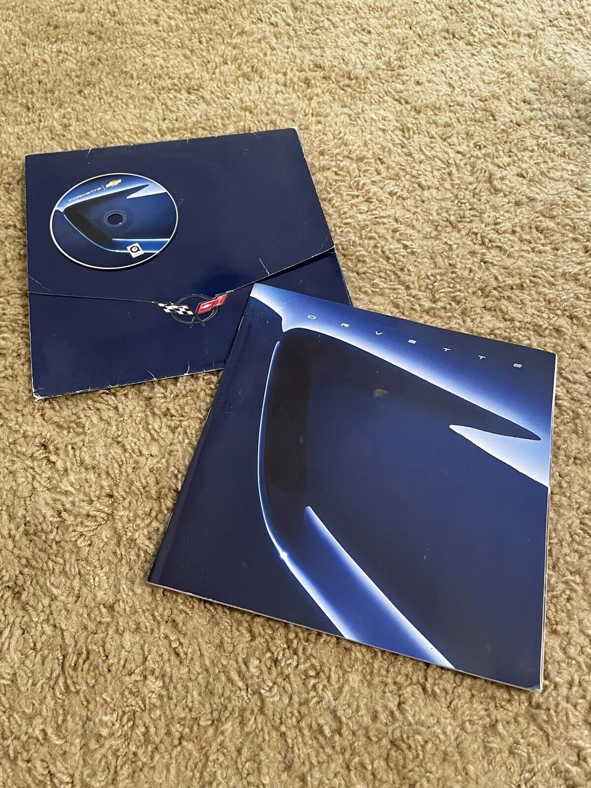 2004 GM Chevrolet Corvette Dealers Deluxe Sales Brochure W/ Envelope & CD