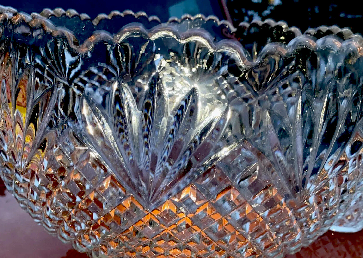 MCM L. E. Smith Glass Pineapple, Fans & Diamonds\