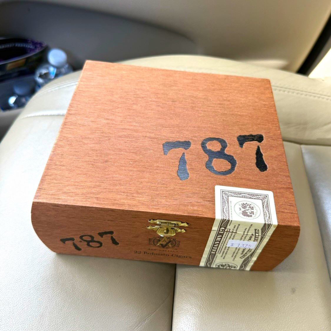 Avo Uvezian 787 Robusto 22 Wooden Collectible Cigar Box w/ Hinge Latch EMPTY