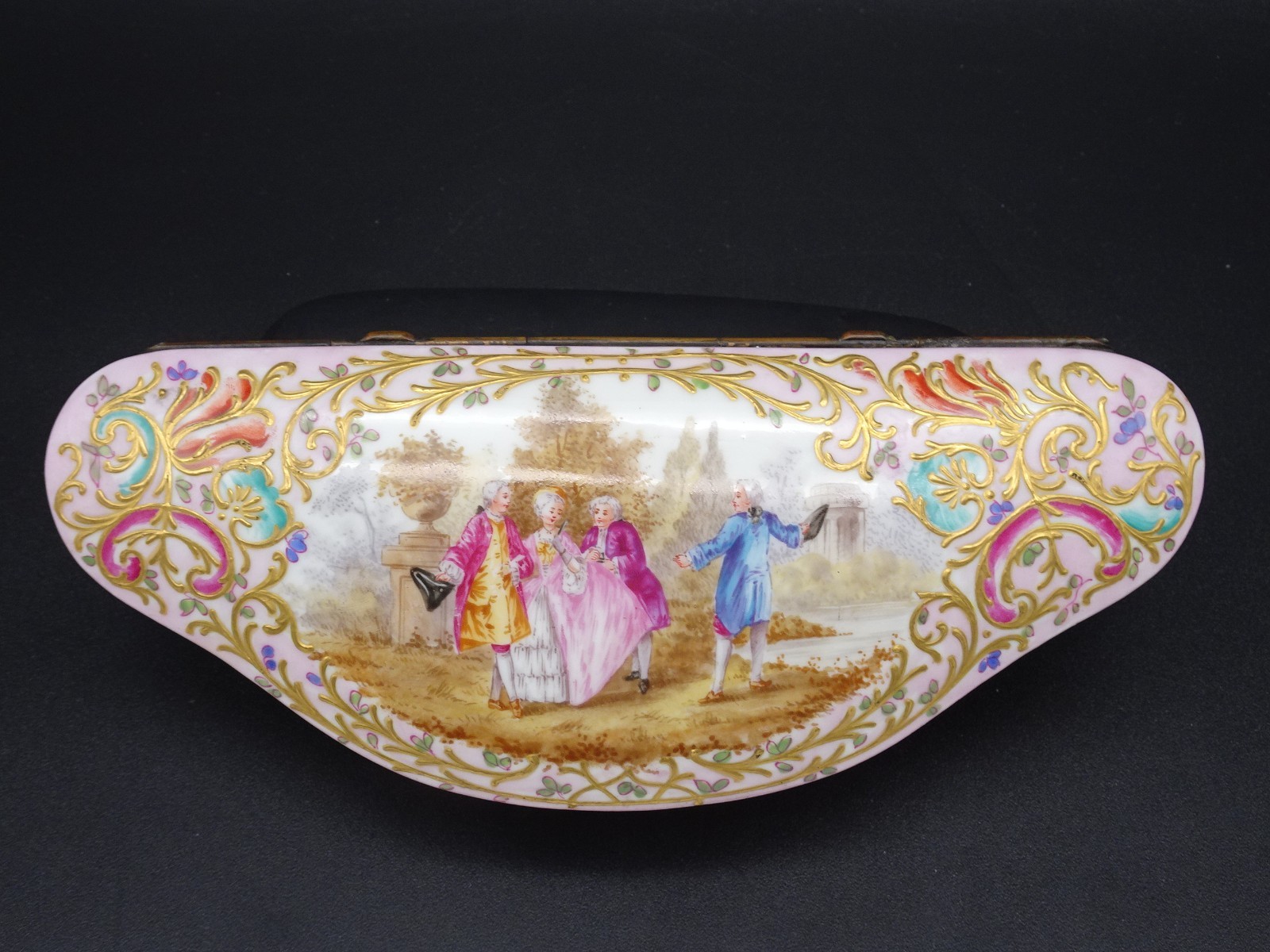 19TH C. CHOISY-LE-ROY FRENCH LARGE DRESSER / VANITY BOX W/ COURTING SCENE