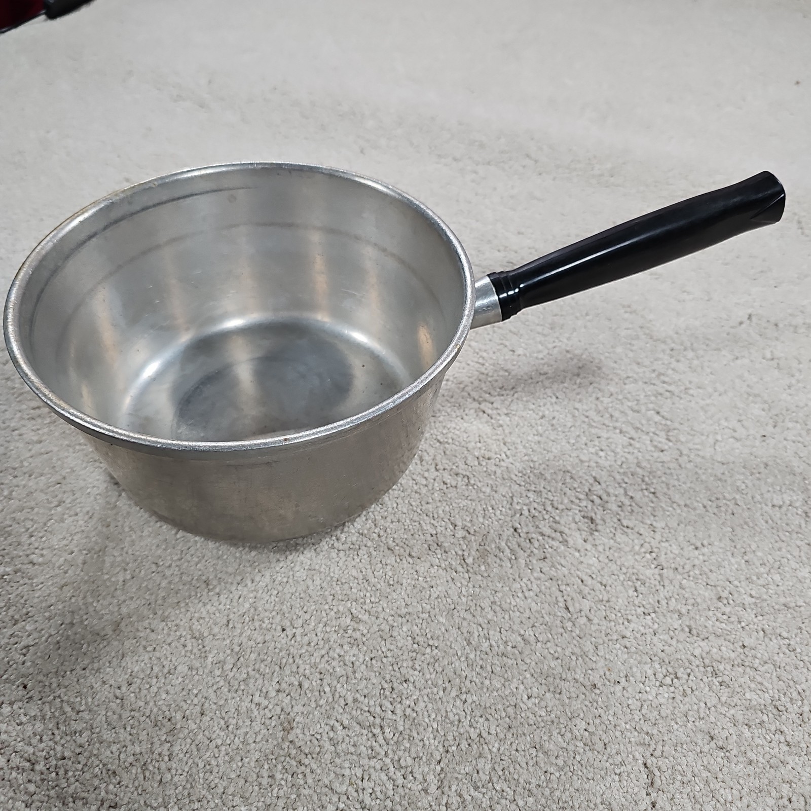 Vintage Wear-Ever 722-1/2 Cast Aluminum 2 Qt Sauce Pan with Lid