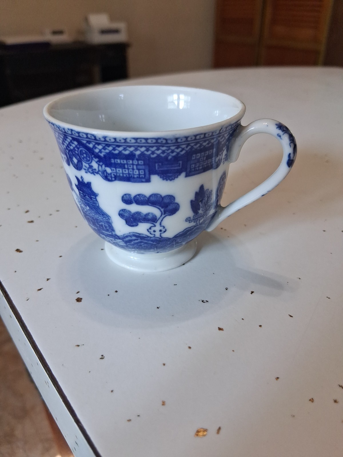 Maruta Japanese Small Blue Willow Tea Cup  2 Inch  Tall