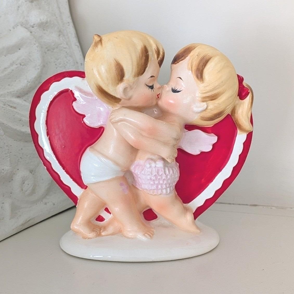 Vintage Lefton Kissing Cherubs Heart Valentine Ceramic Planter Japan 2773