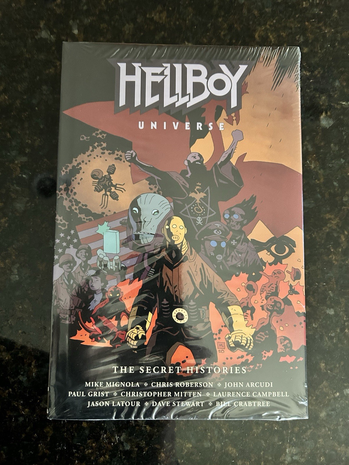 HELLBOY UNIVERSE - THE SECRET HISTORIES - Hardcover - HC - Mignola -Sealed- RARE HELLBOY UNIVERSE - THE SECRET HISTORIES - Hardcover - HC - Mignola -Sealed- RARE