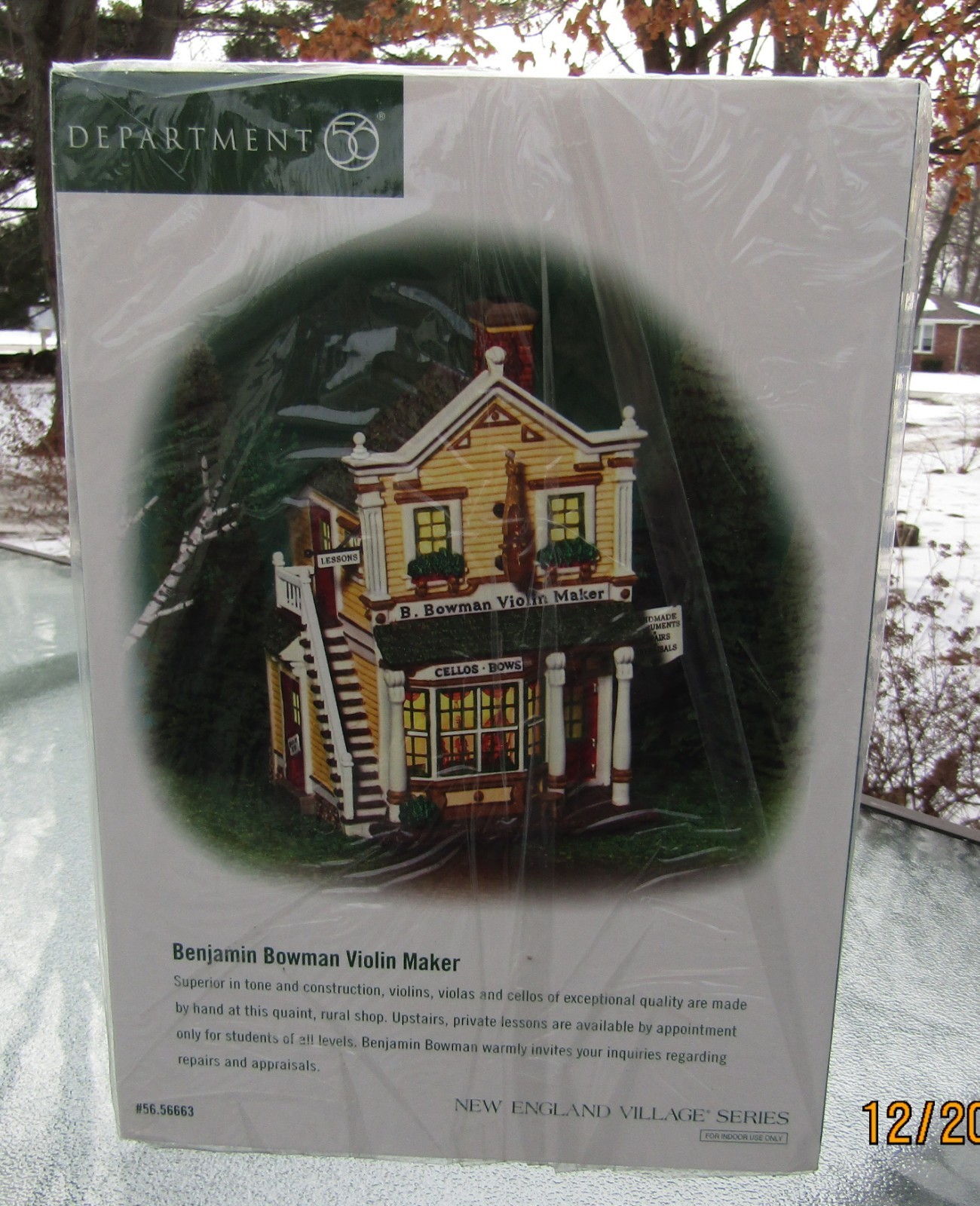 2002 Department 56 New England Village #56.56663 BENJAMIN BOWMAN VIOLIN MAKER