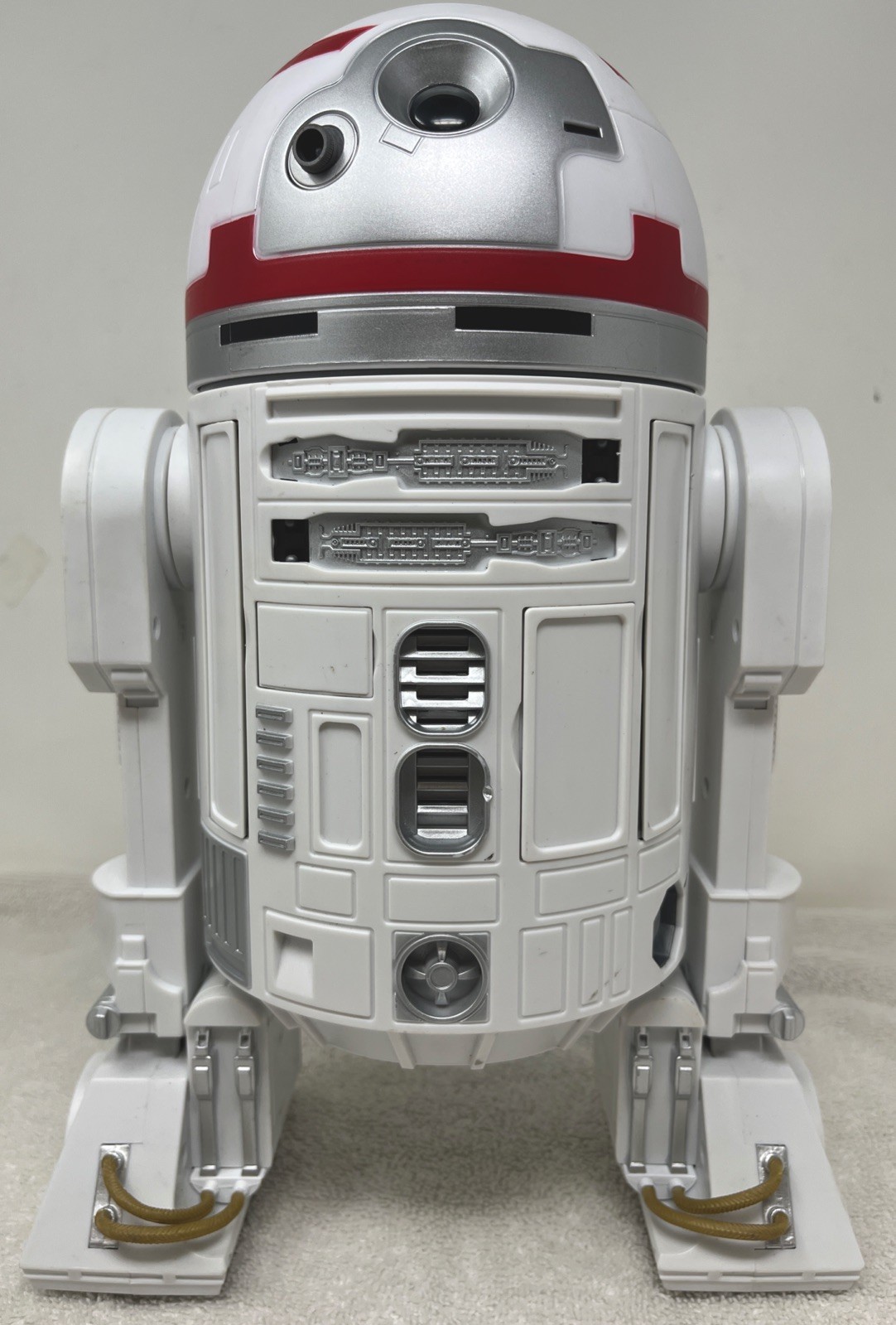Galaxy\'s Edge Droid Depot STAR WARS Remote R Series