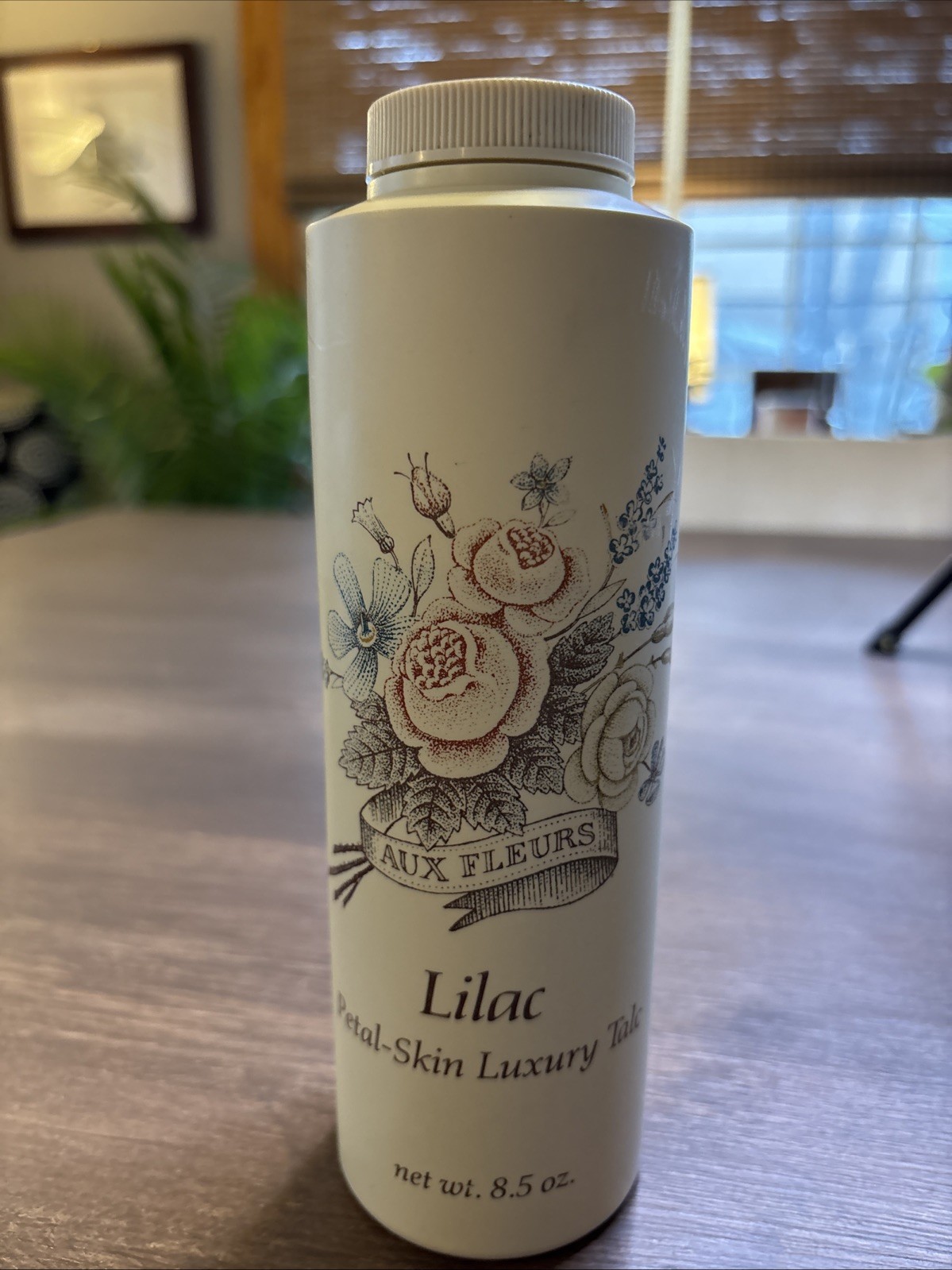 Vintage Rare Alyssa Ashley Lila Skin Luxury Talc Body 8.5 Oz