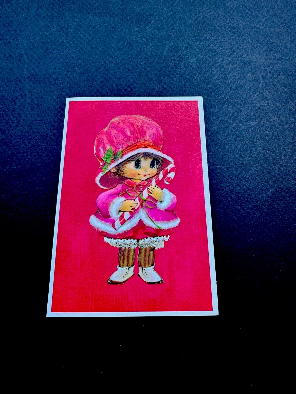 1 VTG Hallmark Xmas Greeting Card by Mary Hamilton Girl In Cute Dress/Hat & 🍭