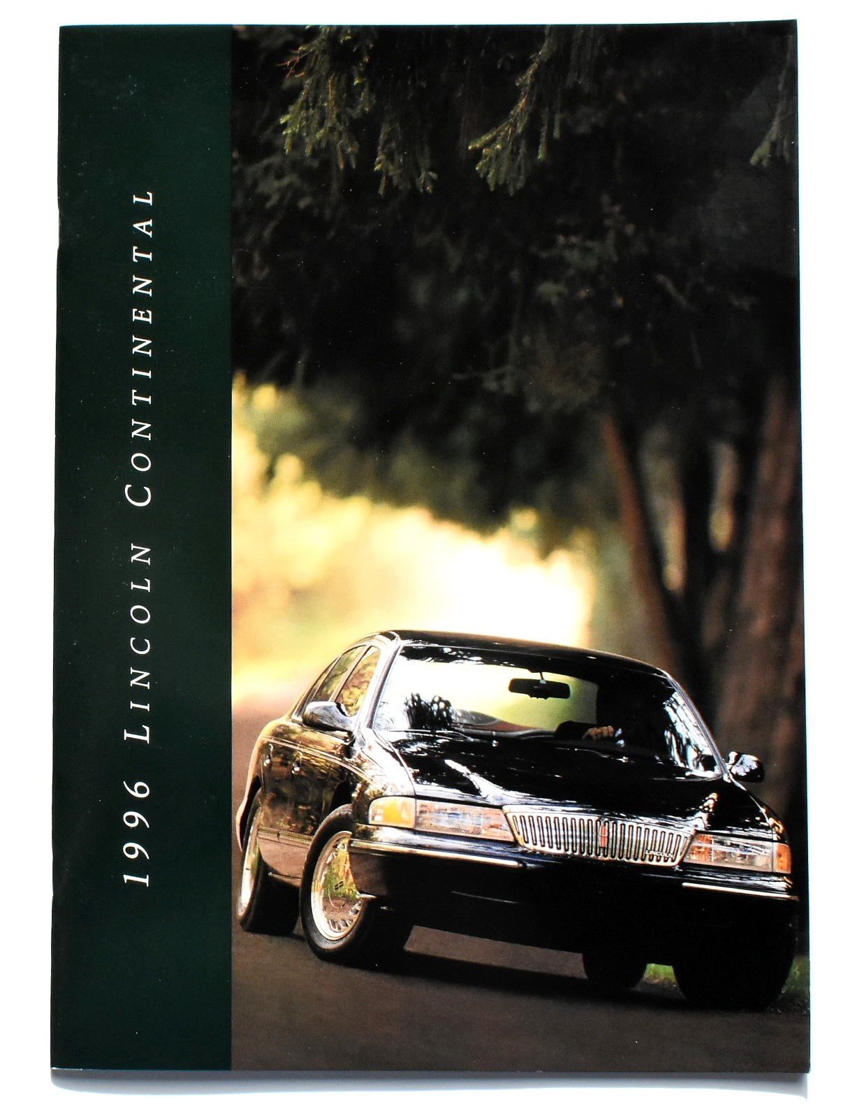 ORIGINAL 1996 LINCOLN CONTINENTAL SALES BROCHURE ~ 28 PAGES ~ 9.25\