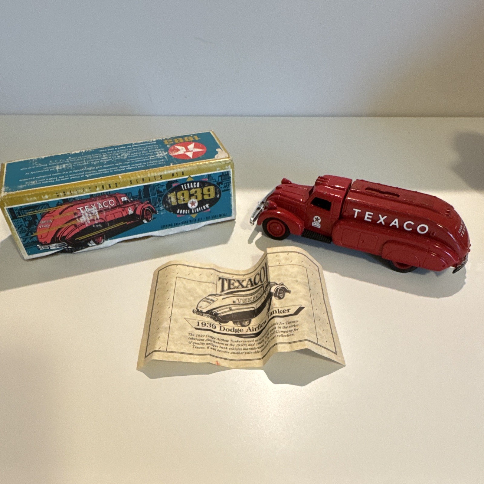 Texaco 1939 Dodge Airflow Tanker Coin Bank Repro Red/White w/ Box Paperwork