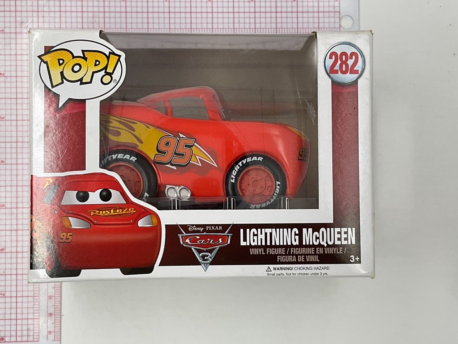 Funko Pop Cars 3 Lightning McQueen #282 Vinyl Figure NON-MINT BOX i05