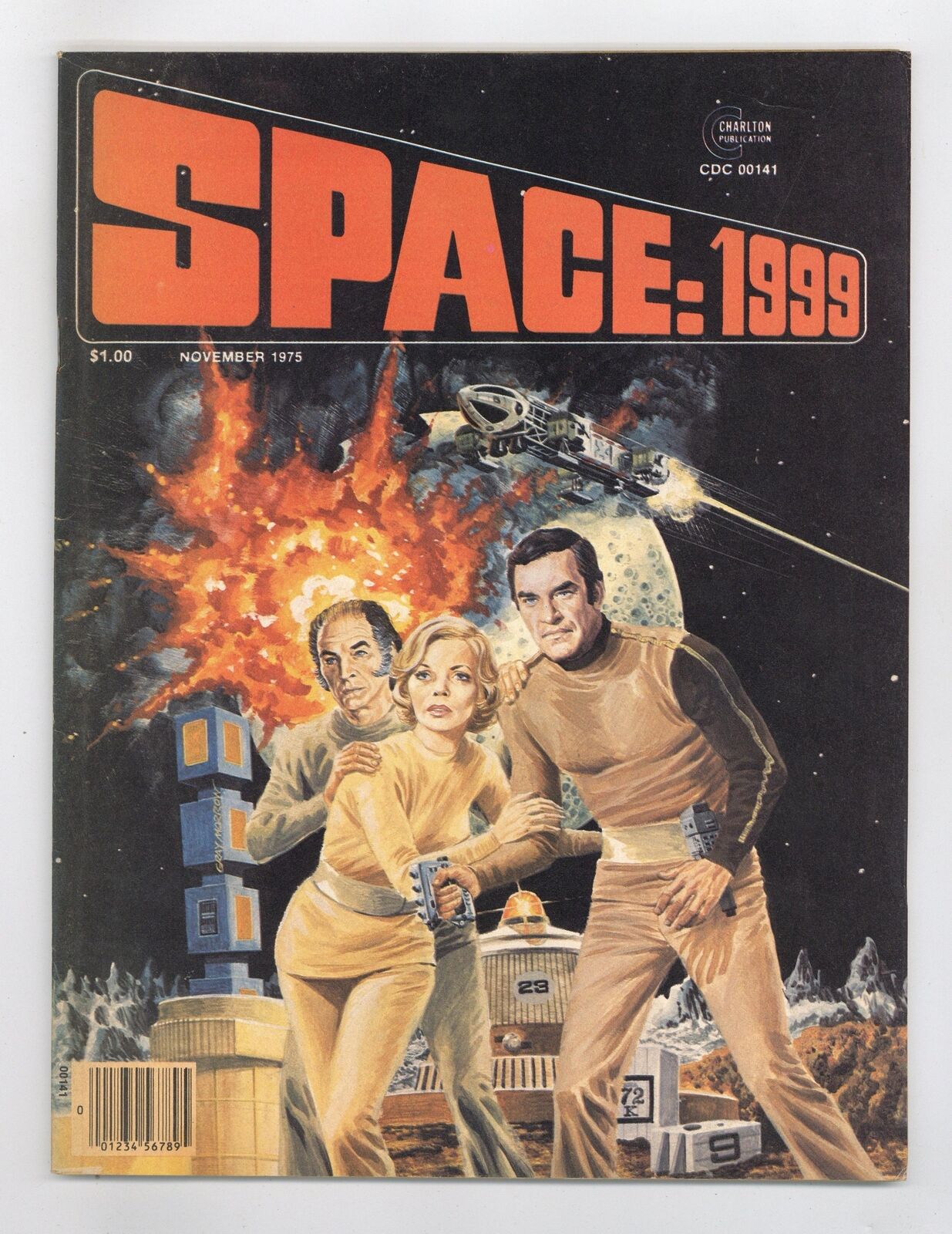 Space 1999 #1 VG/FN 5.0 1975 Magazine