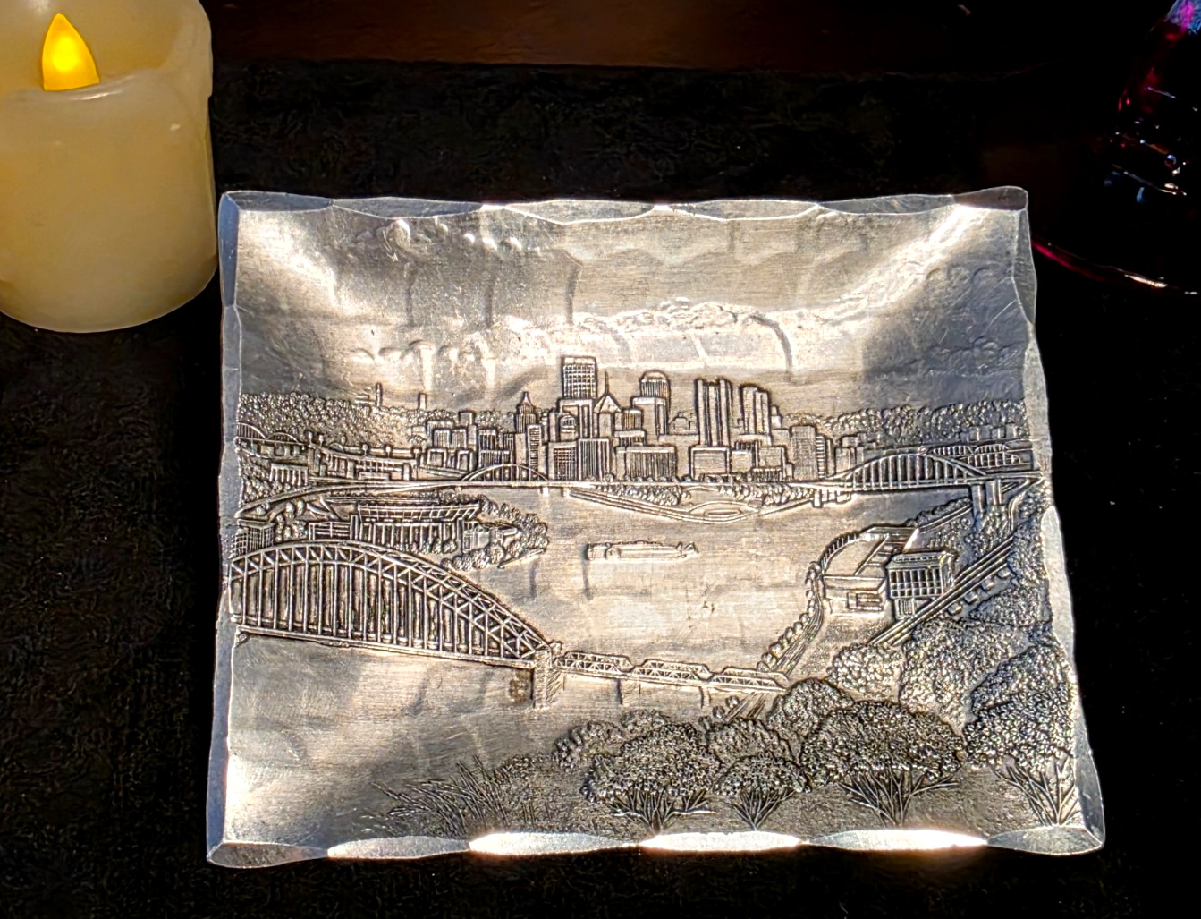Vintage Wilton Armetale Pittsburgh PA My Hometown Collection Skyline Tray Plaque
