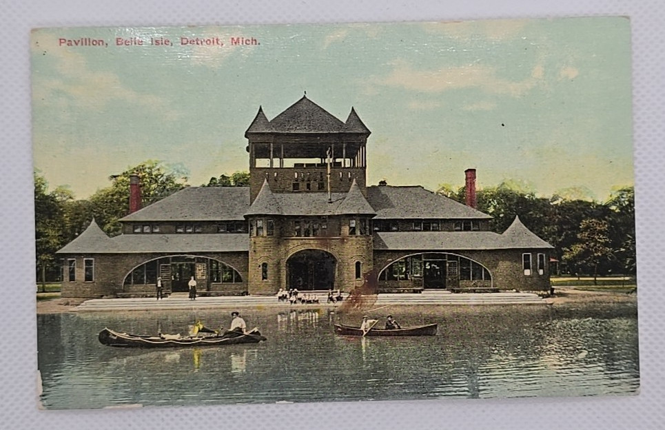 Vintage Postcard Pavilion, Belle Isle, Detroit, Michigan Posted Canoeing