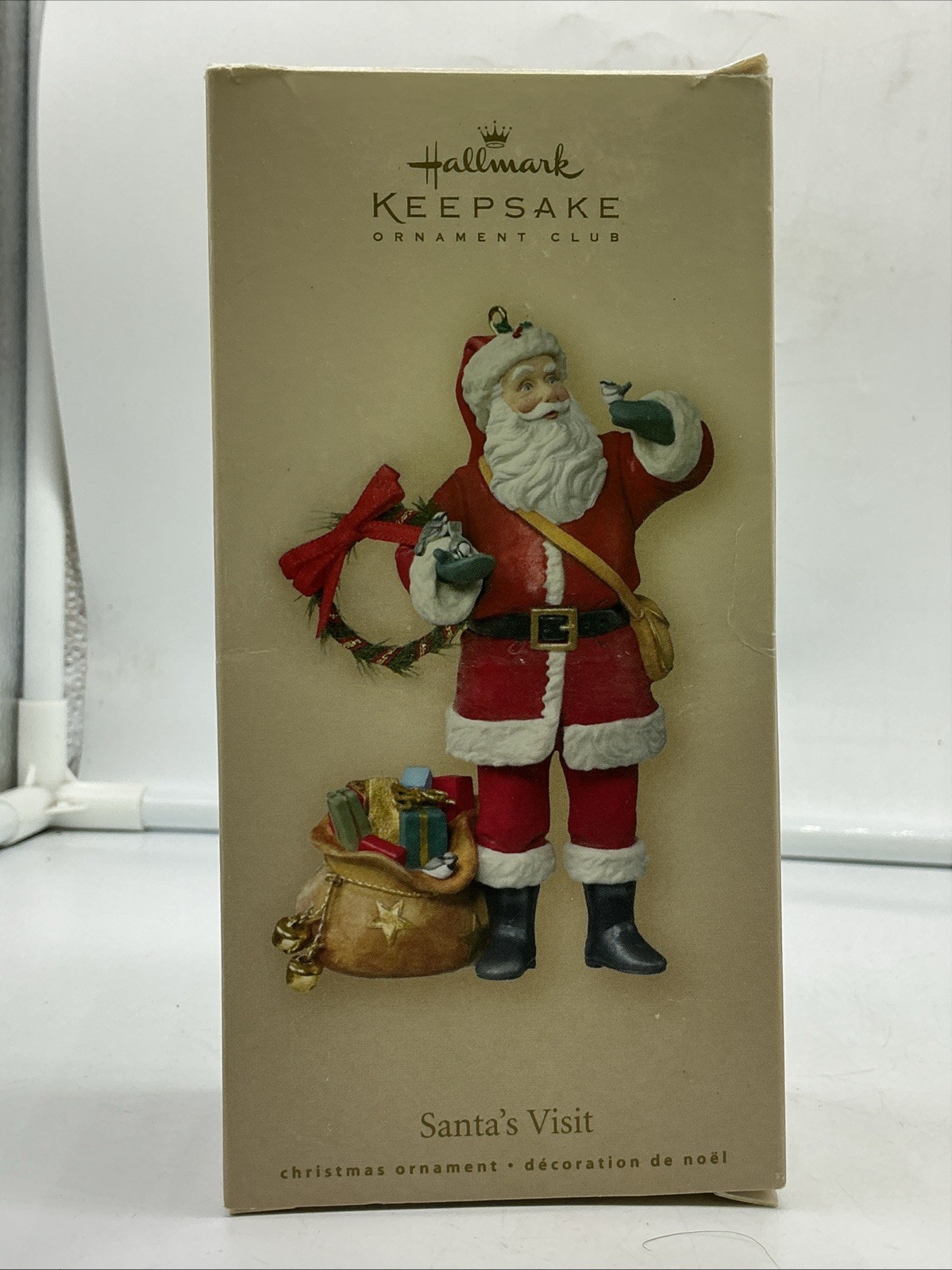 2007 Santa's Visit Hallmark Ornament - Santa Claus with Birds - 