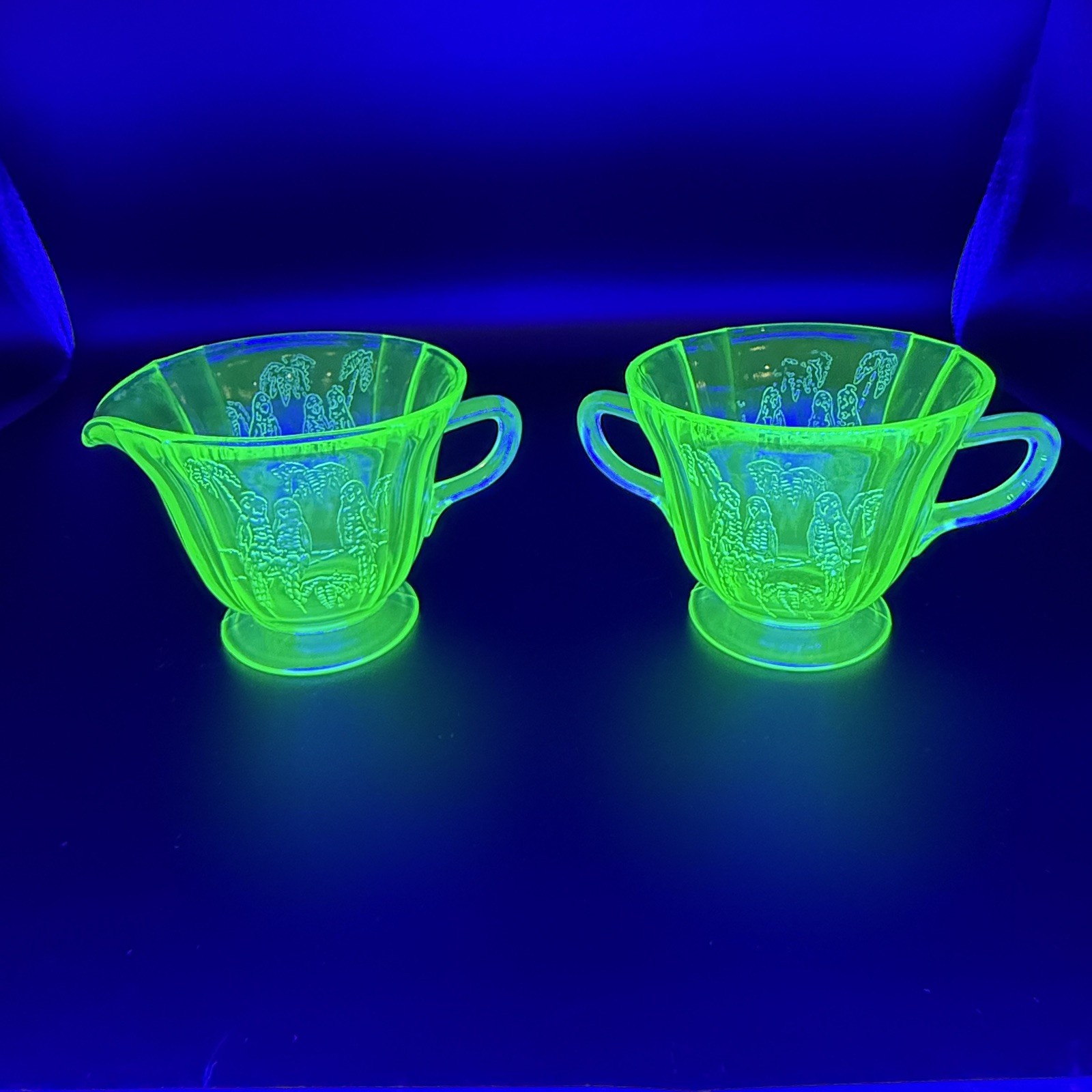 Vintage Uranium Vaseline Glass Parrot Cream and Sugar Set Federal Sylvan Glows 