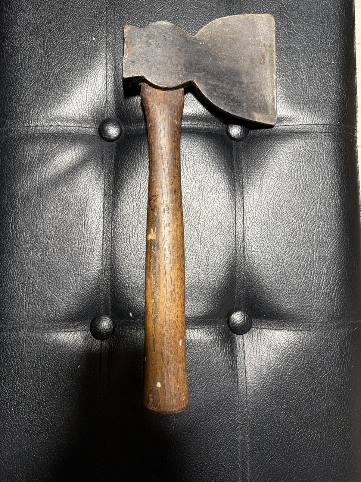 VINTAGE VAUGHAN & BUSHNELL SMALL HEWING AXE GOOD CONDITION 6x4 HEAD